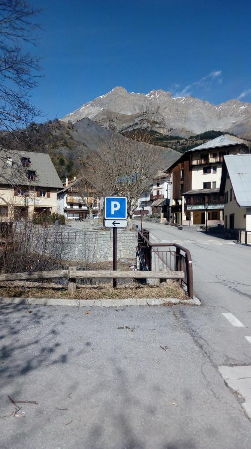 Auberge Roche Grande Entraunes ภายนอก รูปภาพ