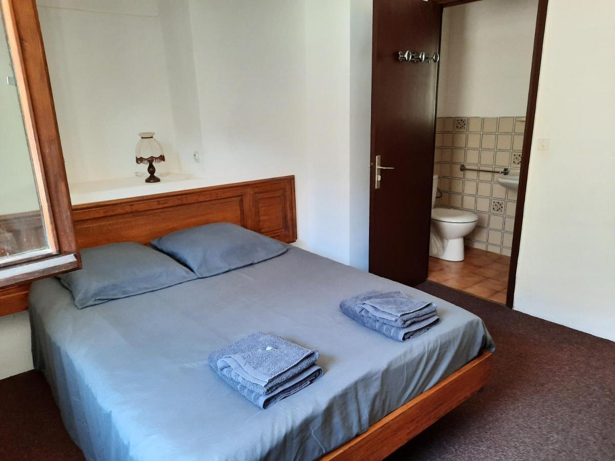 Auberge Roche Grande Entraunes ภายนอก รูปภาพ